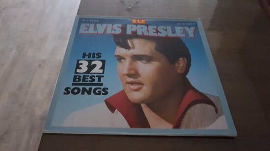 ELVIS PRESLEY HIS 32 BEST SONGS 2LP'S