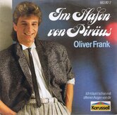 OLIVER-FRANK-IM-HAFEN-VON-PIRÄUS