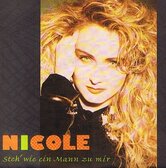 NICOLE-STEH-WIE-EIN-MANN-ZU-MIR